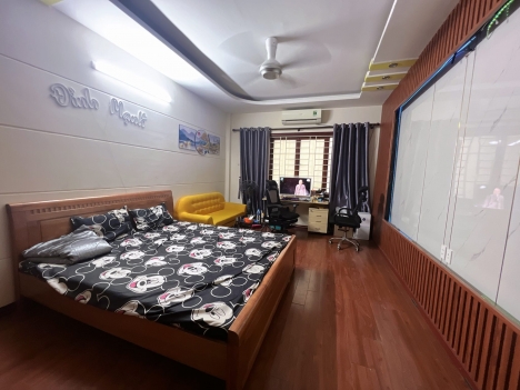 CHỈ DUY NHẤT 1 CĂN ở ngay Quan Nhân, Nhân Chính, 48mx5T, gần ô tô, ngõ thông kd, nhỉnh 4 tỷ lh