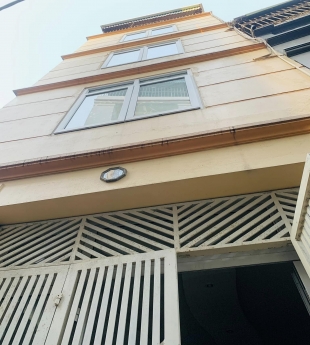 TRƯƠNG ĐỊNH-NGÕ NÔNG-BA GÁC ĐỖ CỬA-LÔ GÓC, 35m2 x 5 tầng, Giá hơn 3 tỷ có thương lượng