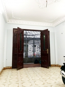 Bán nhà Đường Láng, ô tô tránh, thông Láng Hạ, 2 thoáng, kinh doanh thuận tiện.