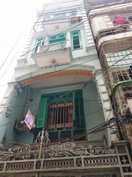 Bán nhà Đường Láng, ô tô tránh, thông Láng Hạ, 2 thoáng, kinh doanh thuận tiện.