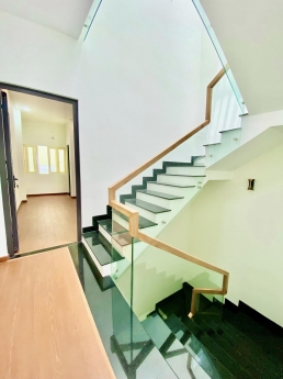 Mặt Tiền Tân Phú,Lý Thánh Tông,4 Tầng ở Ngay,