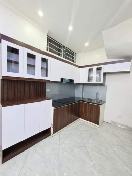 Bán nhà đẹp Doãn Kế Thiện, Cầu Giấy 40m2, 5T, vài bước ô tô tránh nhỉnh 5 tỷ.