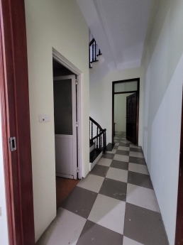 Chính chủ cần tiền bán gấp nhà phân lô khu Ngô Thì Nhậm, Hà Đông, 40m2, 5 tầng, mt 4m, kinh doanh