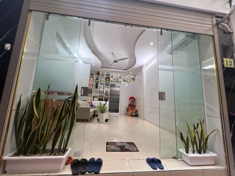 CHỈ DUY NHẤT 1 CĂN ở ngay Quan Nhân, Nhân Chính, 48mx5T, gần ô tô, ngõ thông kd, nhỉnh 4 tỷ lh