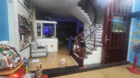 Nhà phố Nguyễn Văn Cừ, Vị trí Đẹp, Diện tich lớn, Mặt tiền rộng - Ở Sướng.