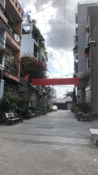 Gấp Bán Giá Rẻ 4 Tầng BTCT , Hẻm xe tải né , Cầu vượt Ngã tư Ga , THạnh lộc , Q12 , sát gò vấp.