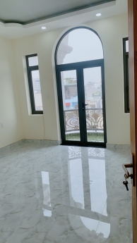 Bán Gấp Nhà  Lã Xuân Oai  54m2 chỉ hơn 5 Tỷ  Giá Rẻ 3 Tầng Hẻm Xe Hơi Gía Rẻ