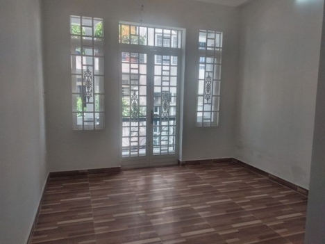 TRẦN KẾ XƯƠNG - GIÁP CÔNG VIÊN PHÚ NHUẬN - NHÀ 4 TẦNG NỞ HẬU - HẺM XE HƠI - 10 TỶ