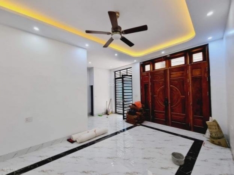 CHÍNH CHỦ CẦN BÁN NHANH CĂN NHÀ MỚI 6 TẦNG TẠI  28 TỨ LIÊN, TÂY HỒ, HÀ NỘI.