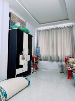 BÁN GẤP NHÀ SIÊU ĐẸP, BẾN VÂN ĐỒN,  Q4. GIÁ NHỈNH 3 TỶ