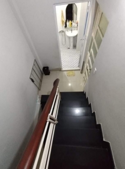 BÁN nhà mặt tiền THỤT NGÔ GIA TỰ .59 m 5 tầng.VIP, Q10. giá 10 tỷ