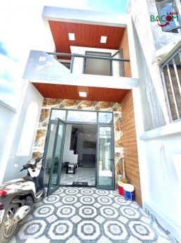 Bán nhà 1 Trệt 1 Lầu 73m2 SHR thổ cư đường ô tô (P. Hoá An)