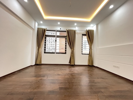 SIÊU HIẾM ở ngay Quan Nhân, Nhân Chính, 48mx5T, gần ô tô, ngõ thông kd, nhỉnh 4 tỷ lh