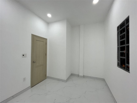 Bán nhà Hẻm 3m, Lô gốc 2MT , Bùi Văn Ba , chỉ  3,79 tỷ