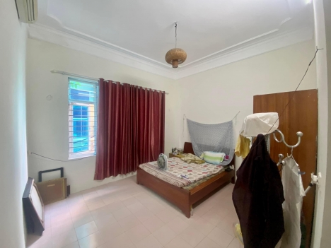 Bán Nhà đẹp phố Tạ Quang Bửu 4 tầng , dân trí cao 4.2 tỷ 49m2