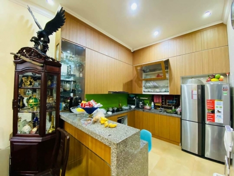 Nhà đẹp Nguyễn Phong Sắc, 96m2, phân lô, ô tô tránh, Kinh doanh, 15m ra phố, tặng nội thất