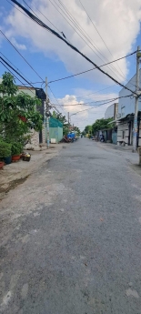 NGỢP BANK BÁN GẤP NHÀ BÌNH CHÁNH, ĐƯỜNG NHỰA XE TẢI TRÁNH, GẦN TRẦN VĂN GIÀU, NGANG HIẾM 5.5M, NHÀ