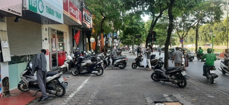 Siêu phẩm Nhà Phố Nguyễn Ngọc Vũ - 68m2 giá 18,5 tỷ.