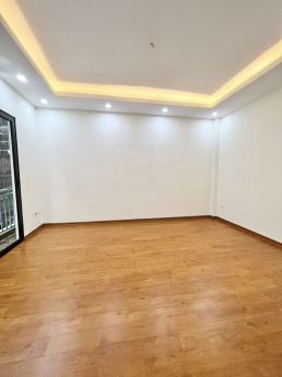 BÁN NHÀ HÀ ĐÔNG - MẶT CHÍNH KĐT PHÚ LƯƠNG - ĐƯỜNG 5 Ô TÔ ĐUA - VỈA HÈ ĐÁ BÓNG - 63 5 5 10.9 tỷ Hà