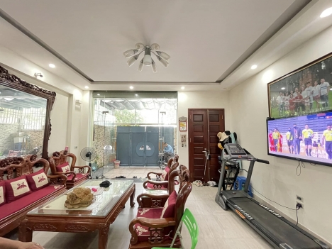 Bán nhà Cầu Giấy, 98m2, phân lô, 2 ô tô tránh, Ngõ Thông, Kinh doanh, cách 15m ra phố, giá hơn 14