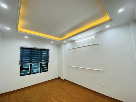 BÁN NHÀ PHỐ KIM GIANG QUẬN THANH XUÂN  50M 6T MT6M 8.5 TỶ NHÀ MỚI THANG MÁY LÔ GÓC