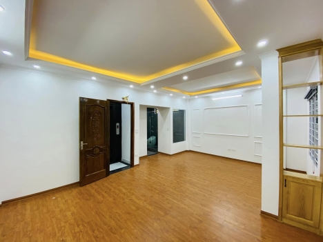 BÁN NHÀ PHỐ KIM GIANG QUẬN THANH XUÂN  50M 6T MT6M 8.5 TỶ NHÀ MỚI THANG MÁY LÔ GÓC