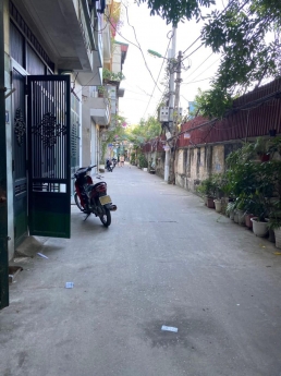 Sáng dậy chạy quanh hồ an sinh chả đâu bằng Võ Thị Sáu 45m2*4T 2.5 tỷ