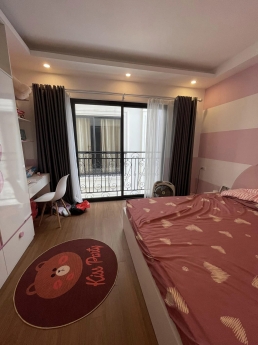 Bán nhà Cự Khối 115m2 x 2 tầng, giá 5.2 tỷ, diện tích khủng, ô tô vòng quanh, thiết kế dáng nhà  Đà