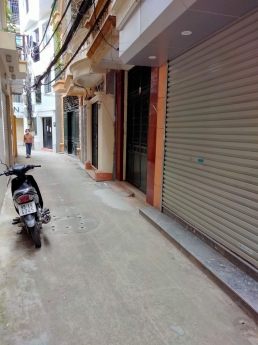 Bán nhà GẤP phố Hoàng Văn Thái: 40M2* 5 tầng, 5 phòng ngủ, gần NGÃ TƯ SỞ,  chỉ 4.8 tỷ