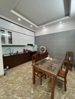 [BÁN GẤP] 1 SIÊU PHẨM VĂN PHÚ - HÀ ĐÔNG. CHƯA ĐẾN 4 TỶ, S=39MX4.5T, 4PN, THOÁNG, 70M RA Ô TÔ TRÁNH