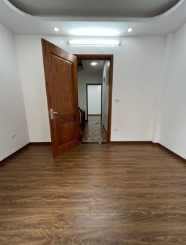 [BÁN GẤP] 1 SIÊU PHẨM VĂN PHÚ - HÀ ĐÔNG. CHƯA ĐẾN 4 TỶ, S=39MX4.5T, 4PN, THOÁNG, 70M RA Ô TÔ TRÁNH