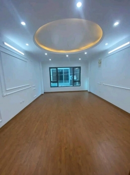 BÁN NHÀ PHỐ KHƯƠNG ĐÌNH QUẬN THANH XUÂN 47M MT4.5M 7.8 TỶ NHÀ MỚI THANG MÁY OTO