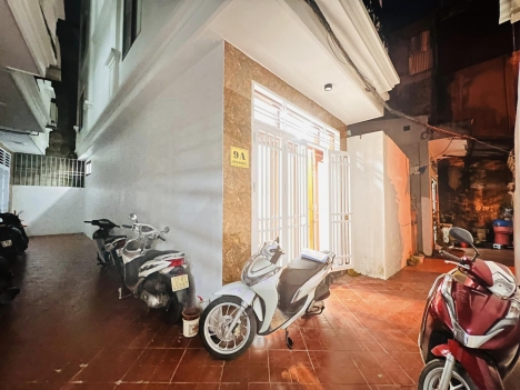 Bán nhà siêu đẹp minh khai 6 tầng, 6 phòng ngủ, dân trí cao, 40m2, 5.6 Tỷ