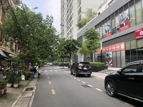 BÁN NHÀ GẦN KV XUÂN LA-TÂY HỒ-KINH DOANH-OTO-GIÁ:10,6 TỶ