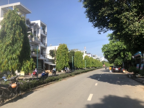 Bán nhà MT VIP Đại Lộ 3 Phước Bình Q9 DT 108m² Sát Đỗ Xuân Hợp Kế  CĐ Kinh tế Đối ngoại. Chỉ 10.9