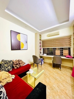 Bán nhà phố Đại La ,41m2 x 5 tầng,Tặng Nội Thất, Sang Tên, 4Tỷ100