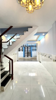 Nhà đẹp giá rẻ , Phường Hiệp Bình Chánh - Thủ Đức, DT 32 m2, Chỉ 1.68 tỷ ( TL)