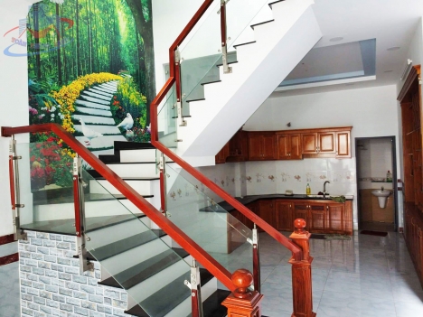 80M RA MT NGUYỄN ẢNH THỦ - HXH - 3 TẦNG, 4 PN. NHÀ ĐẸP Ở NGAY.