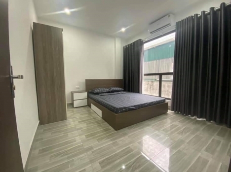 Nhà đẹp Ô TÔ đỗ cửa, Nguyễn Chí Thanh 95m x 5 tầng, MT 5.5 m, giá 14 tỷ