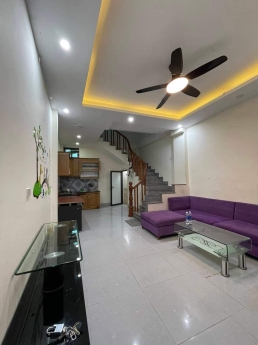 CHỦ VỀ Ở VỚI CON BÁN GẤP HẠ CHÀO 300 TRIỆU NHÀ 4 TẦNG  -ĐƯỜNG  QUANG TRUNG -HÀ ĐÔNG CHỈ CÒN 2,5 TỶ