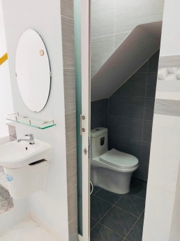 Nhà DT khủng duy nhất Quang Trung Gò Vấp 4.3x25m 2 Tầng 5.x Tỷ