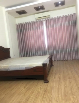 Mặt phố TRỊNH CÔNG SƠN 290m, x 3 tầng, MT 7.5m, giá 42 tỷ.