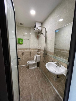 CHỦ VỀ Ở VỚI CON BÁN GẤP HẠ CHÀO 300 TRIỆU NHÀ 4 TẦNG  -ĐƯỜNG  QUANG TRUNG -HÀ ĐÔNG CHỈ CÒN 2,5 TỶ