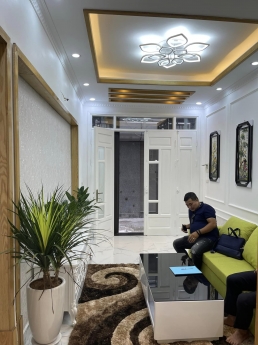 Bán nhà đường Tam Trinh, Hoàng Mai. DT 35m2 x 5 tầng. Nhà ngõ ôtô tránh cực hiếm. Giá 3,6 tỷ
