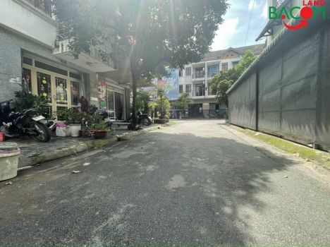 HÀNG NGỘP,Chỉ 3,39 tỷ.Bán nhà 1 trệt, 2 lầu, 56m2, SHR, thổ cư, sát chợ đầu mối Tân Biên, Biên Hoà,