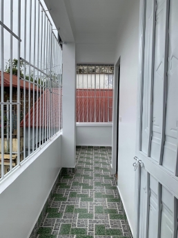 Bán nhà MT 5.4m,2 mặt thoáng,đường ba gác,sát UBND phường,phường Quang Trung,Đống Đa,giá 4.5 tỷ