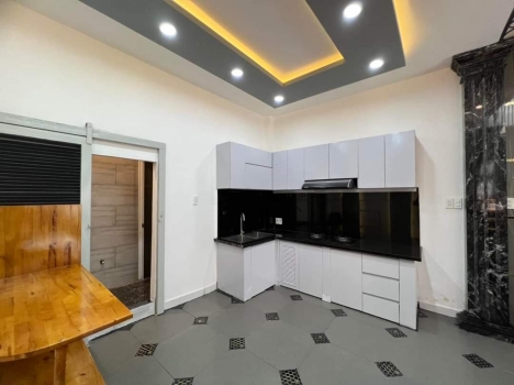 Chỉ nhỉnh 5 tỷ có ngay nhà 2 Tầng ,4x10.5 m2 gần đường Tạ Quang Bửu Quận 8