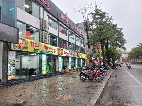 Hot! Bán nhà mặt phố Trần Vỹ 60m2, MT 6m lô góc, vỉa hè, view công viên, kinh doanh đỉnh chỉ 23 tỷ.