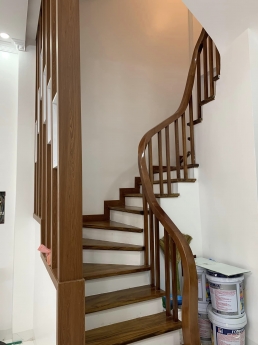 Bán nhà MT 5.4m,2 mặt thoáng,đường ba gác,sát UBND phường,phường Quang Trung,Đống Đa,giá 4.5 tỷ