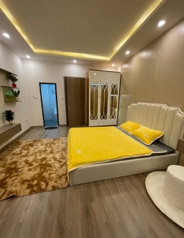 Chủ cần bán gấp, ô tô vào nhà, Vạn Phúc, Gần Đường,46m2, 5 tầng, MT4m